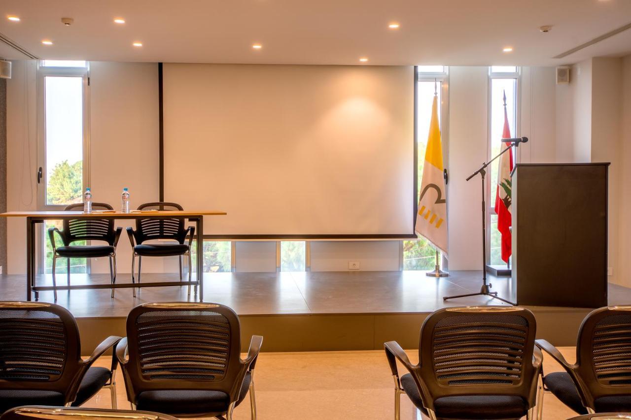 The Ray Hotel And Studios Beirut Esterno foto