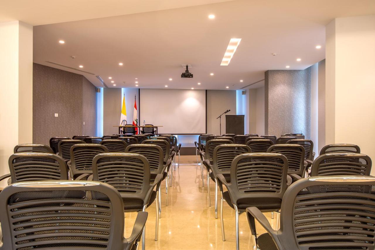 The Ray Hotel And Studios Beirut Esterno foto