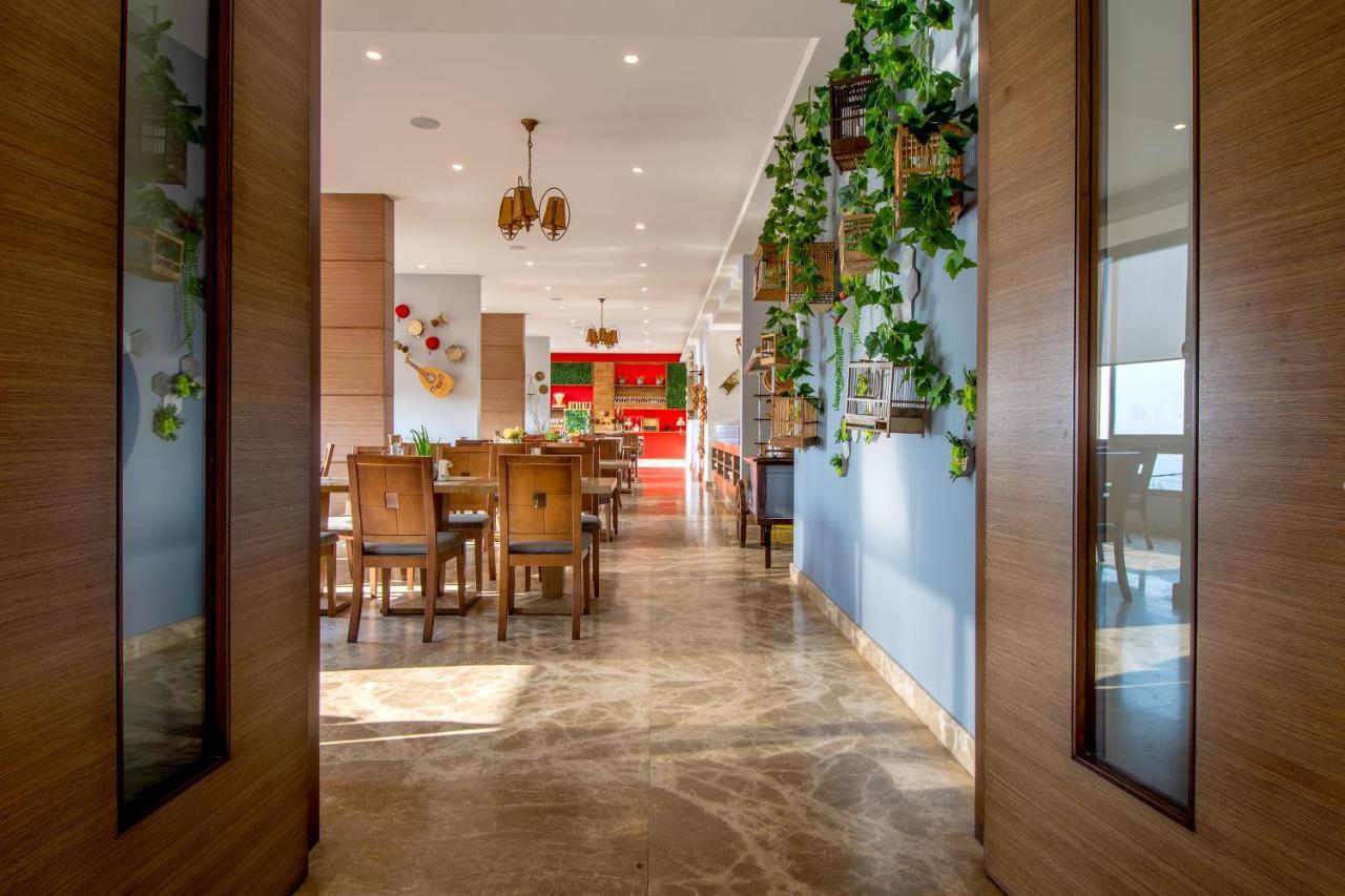 The Ray Hotel And Studios Beirut Esterno foto