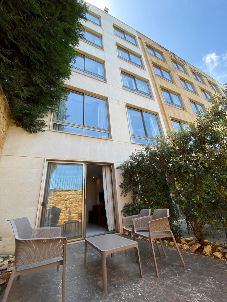 The Ray Hotel And Studios Beirut Esterno foto