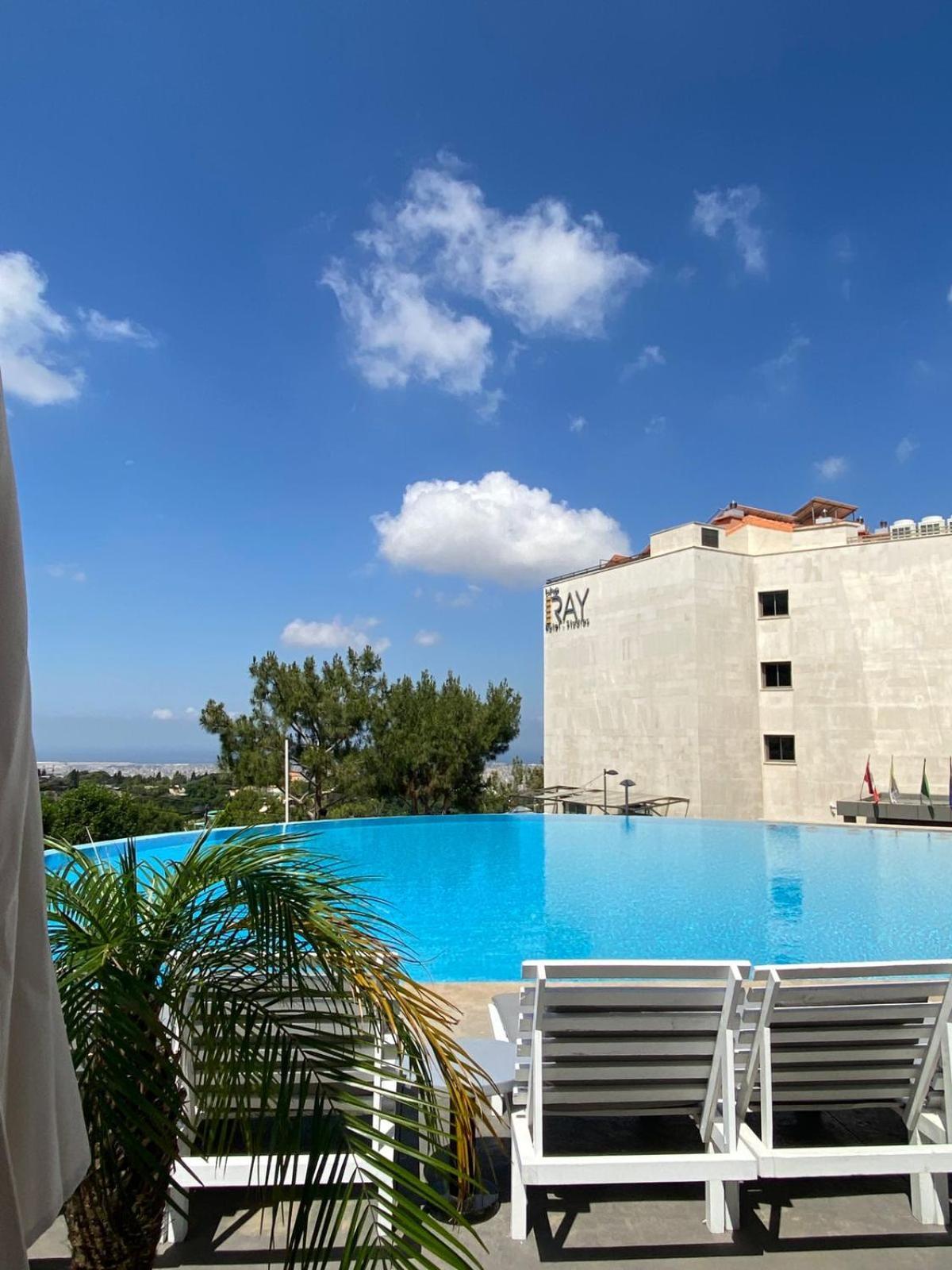 The Ray Hotel And Studios Beirut Esterno foto