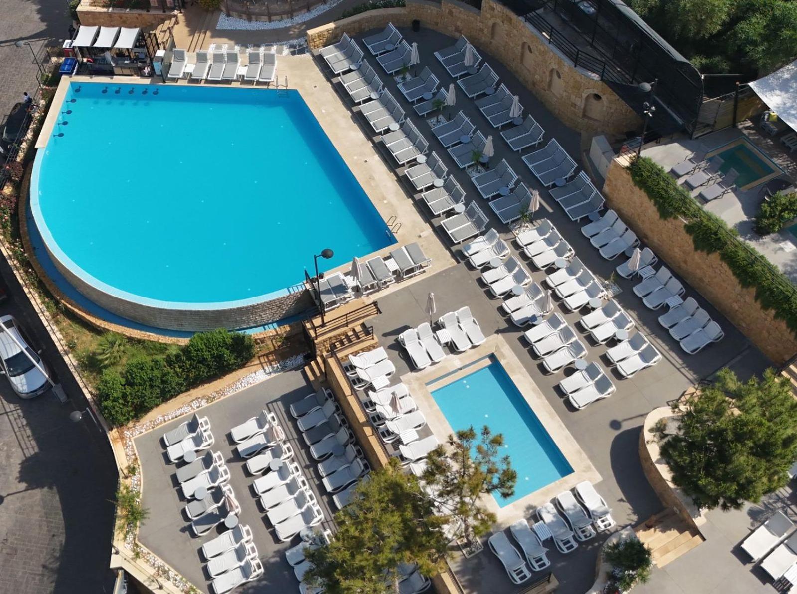 The Ray Hotel And Studios Beirut Esterno foto